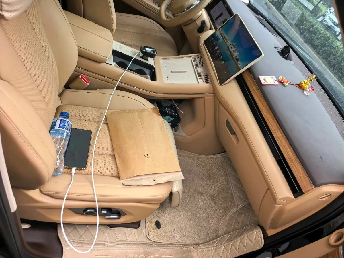 2024 AITO AITO M7 1.5T 152HP L4 REEV 42KWH,autocango,china used car exporter,china ev exporter,chinese used car exporter,chinese used ev exporter