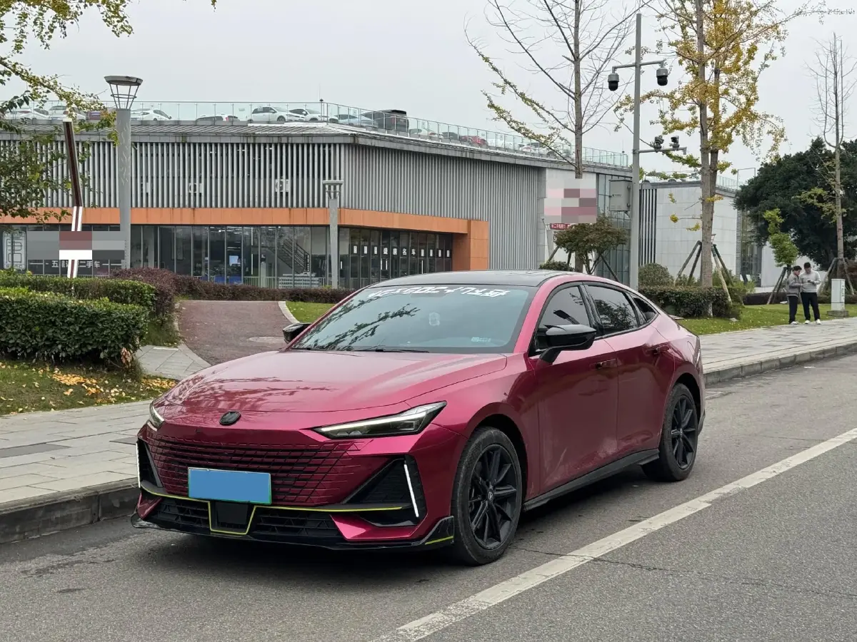 2023 ChangAn UNI-V iDD 1.5T 170HP L4 6TCT PHEV 18.4KWH