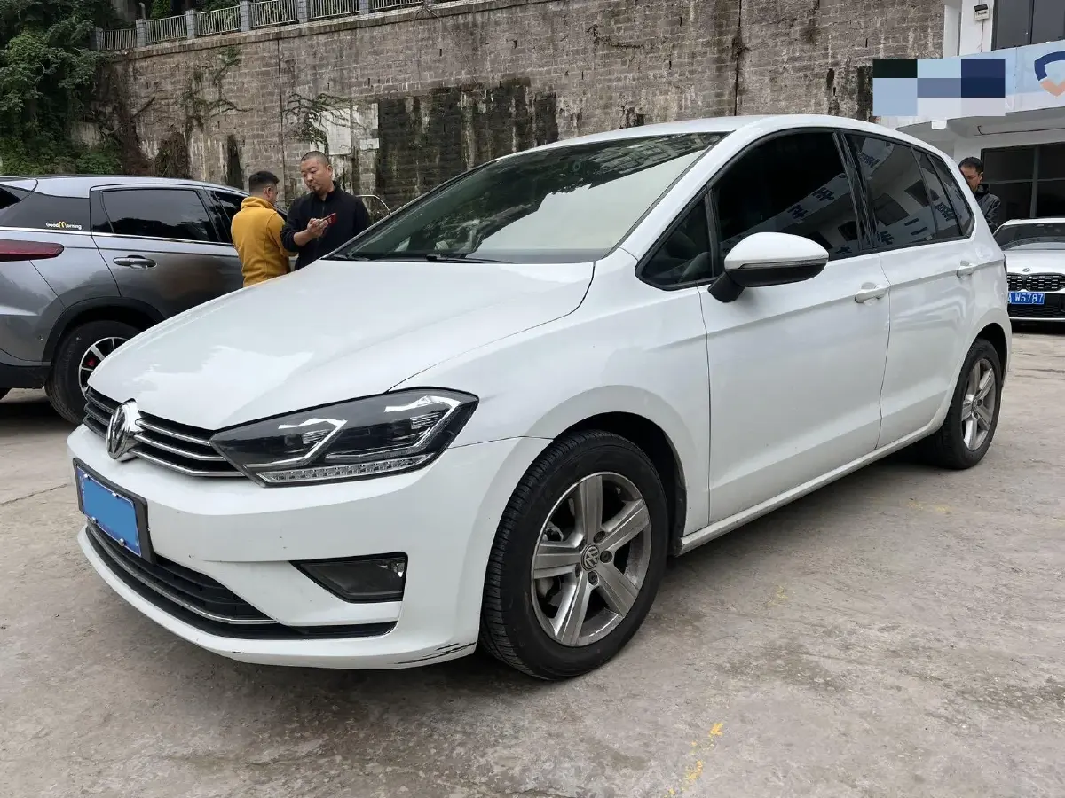 2018 Volkswagen Golf Sportsvan 1.6L 110HP L4 6AT