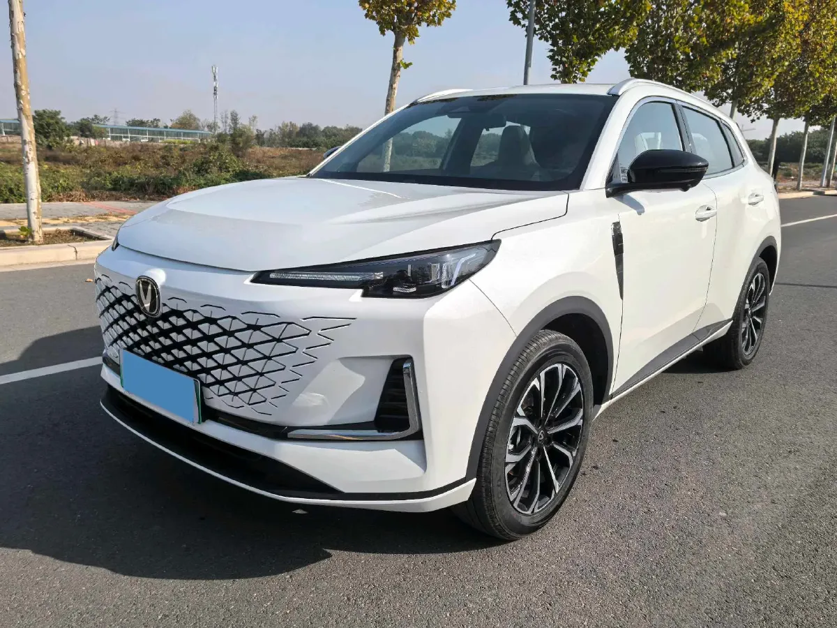 2025 ChangAn CS55PLUS PHEV 1.5L 98HP L4 E-CVT PHEV,autocango,china used car exporter,china ev exporter,chinese used car exporter,chinese used ev exporter