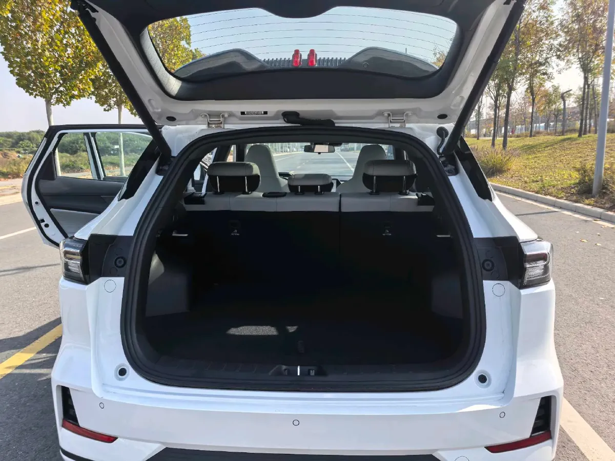 2025 ChangAn CS55PLUS PHEV 1.5L 98HP L4 E-CVT PHEV,autocango,china used car exporter,china ev exporter,chinese used car exporter,chinese used ev exporter