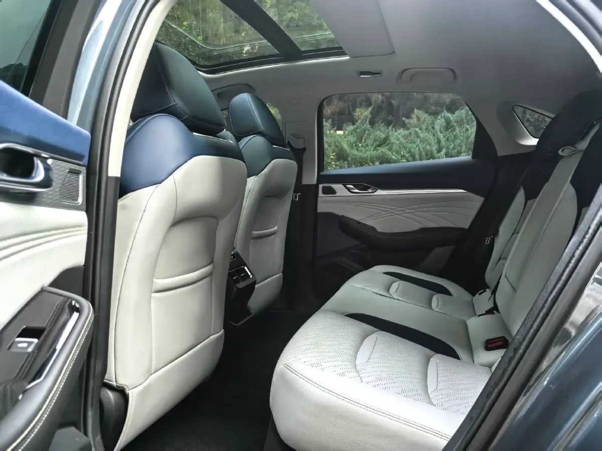 2020 Geely Binray 1.0T 133HP L3 6DCT,autocango,china used car exporter,china ev exporter,chinese used car exporter,chinese used ev exporter