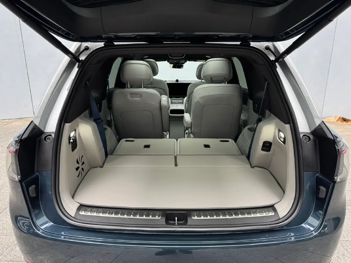 2024 AITO AITO M9 1.5T 152HP L4 REEV 42KWH,autocango,china used car exporter,china ev exporter,chinese used car exporter,chinese used ev exporter