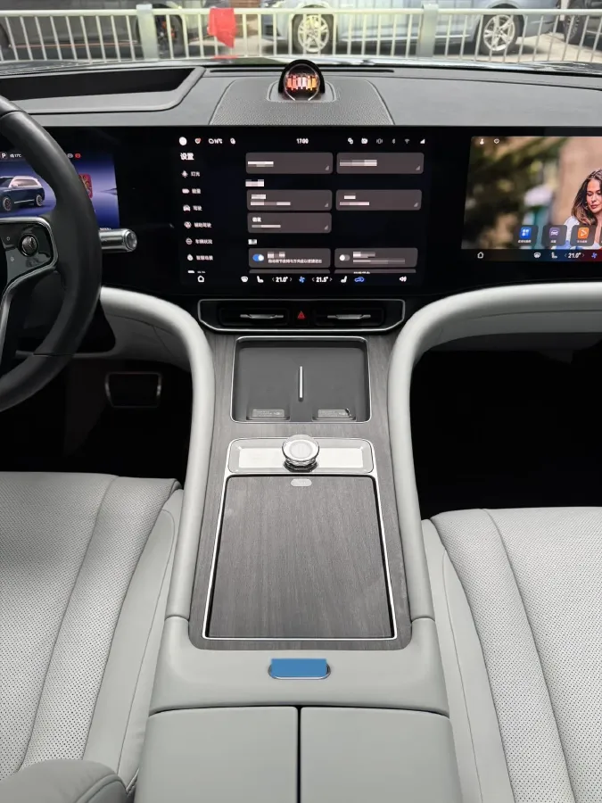 2024 AITO AITO M9 1.5T 152HP L4 REEV 42KWH,autocango,china used car exporter,china ev exporter,chinese used car exporter,chinese used ev exporter