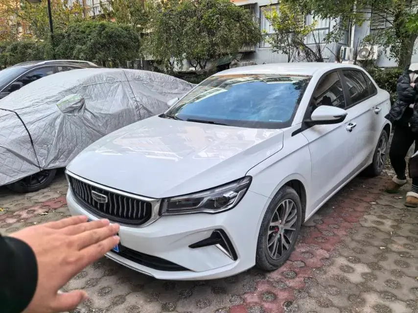 2022 Geely Emgrand 1.5L 114HP L4 CVT