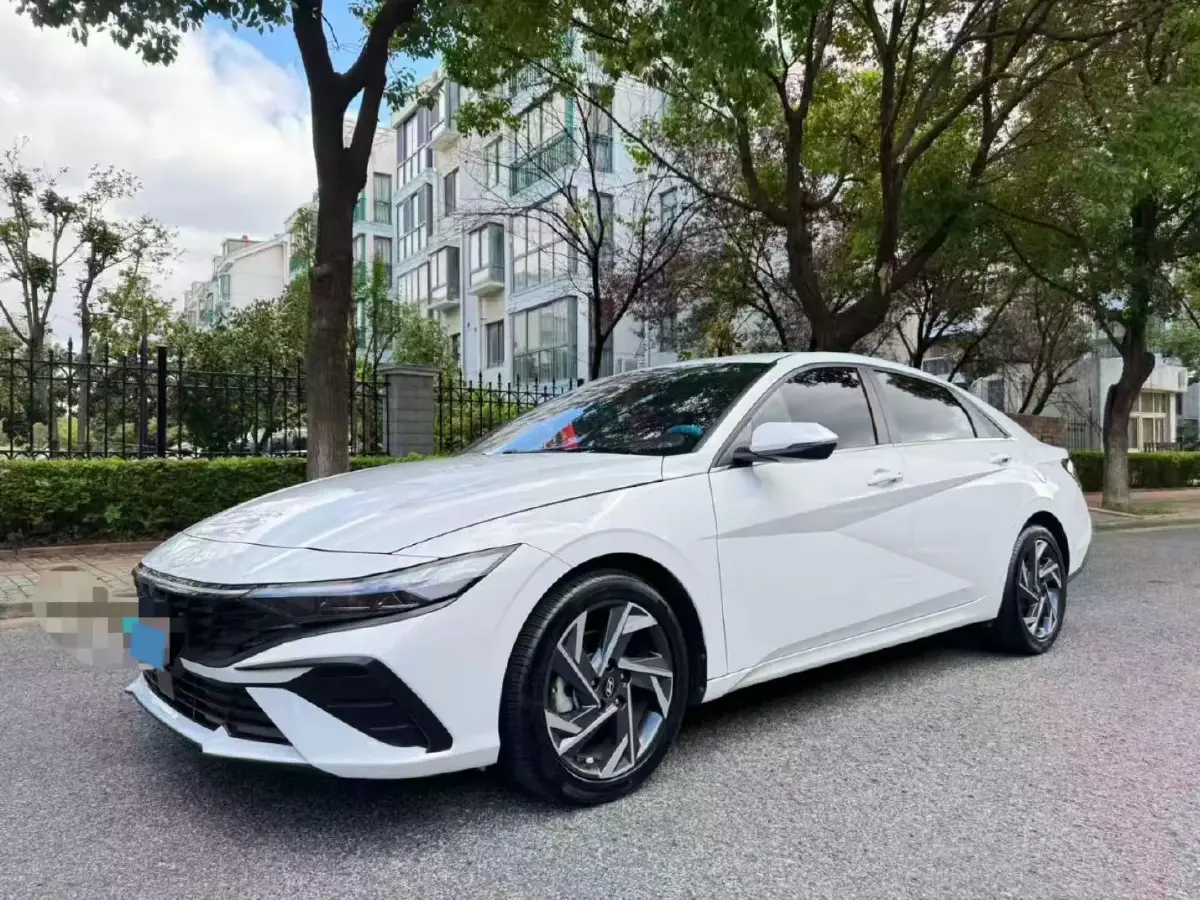 2023 Hyundai Elantra 1.5L 115HP L4 CVT 2023 Hyundai Elantra 1.5L 115HP L4 CVT