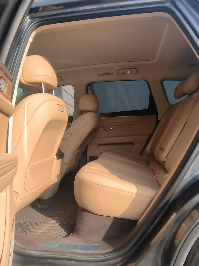 2024 AITO AITO M7 1.5T 152HP L4 REEV 40KWH,autocango,china used car exporter,china ev exporter,chinese used car exporter,chinese used ev exporter