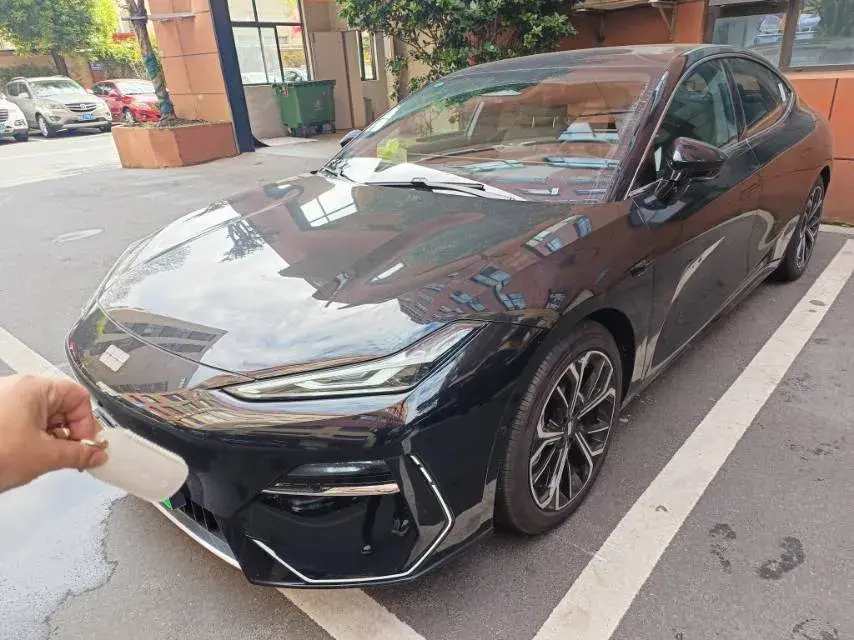 2025 Geely Galaxy E8 BEV 62KWH