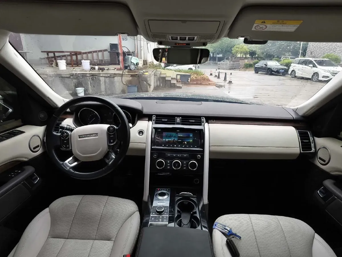 2017 Land Rover Discovery 3.0T 340HP V6 8AT,autocango,china used car exporter,china ev exporter,chinese used car exporter,chinese used ev exporter