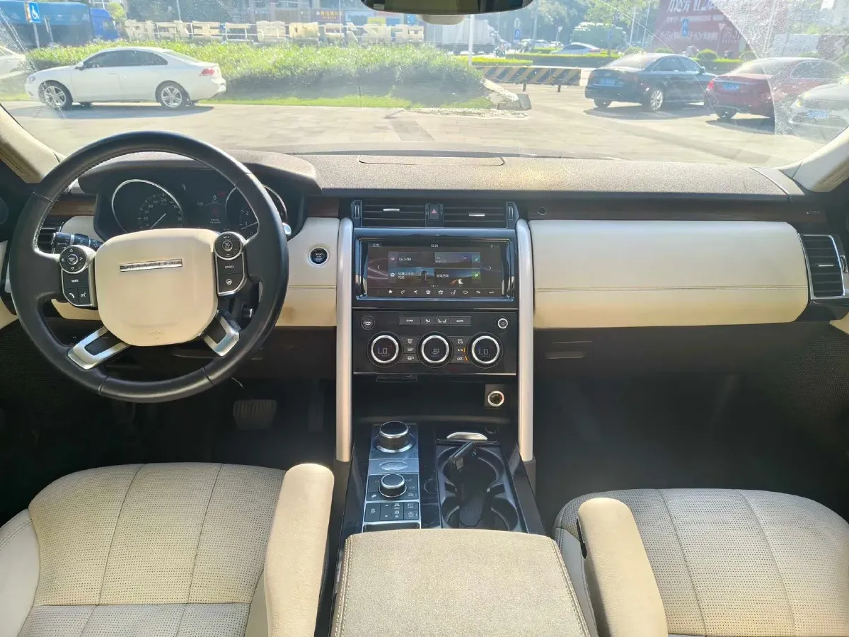 2017 Land Rover Discovery 3.0T 340HP V6 8AT,autocango,china used car exporter,china ev exporter,chinese used car exporter,chinese used ev exporter