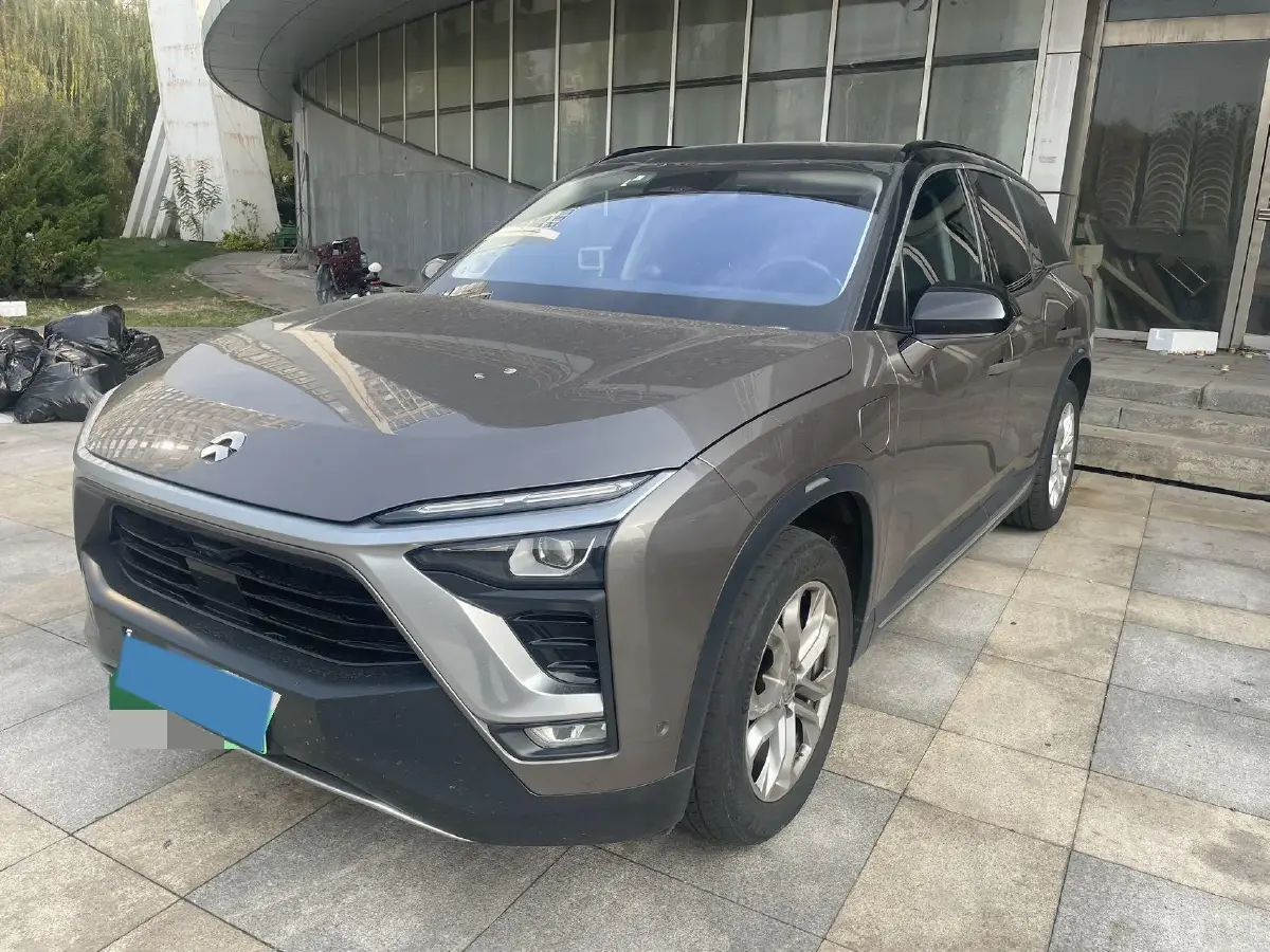 2018 NIO ES8 BEV 70KWH