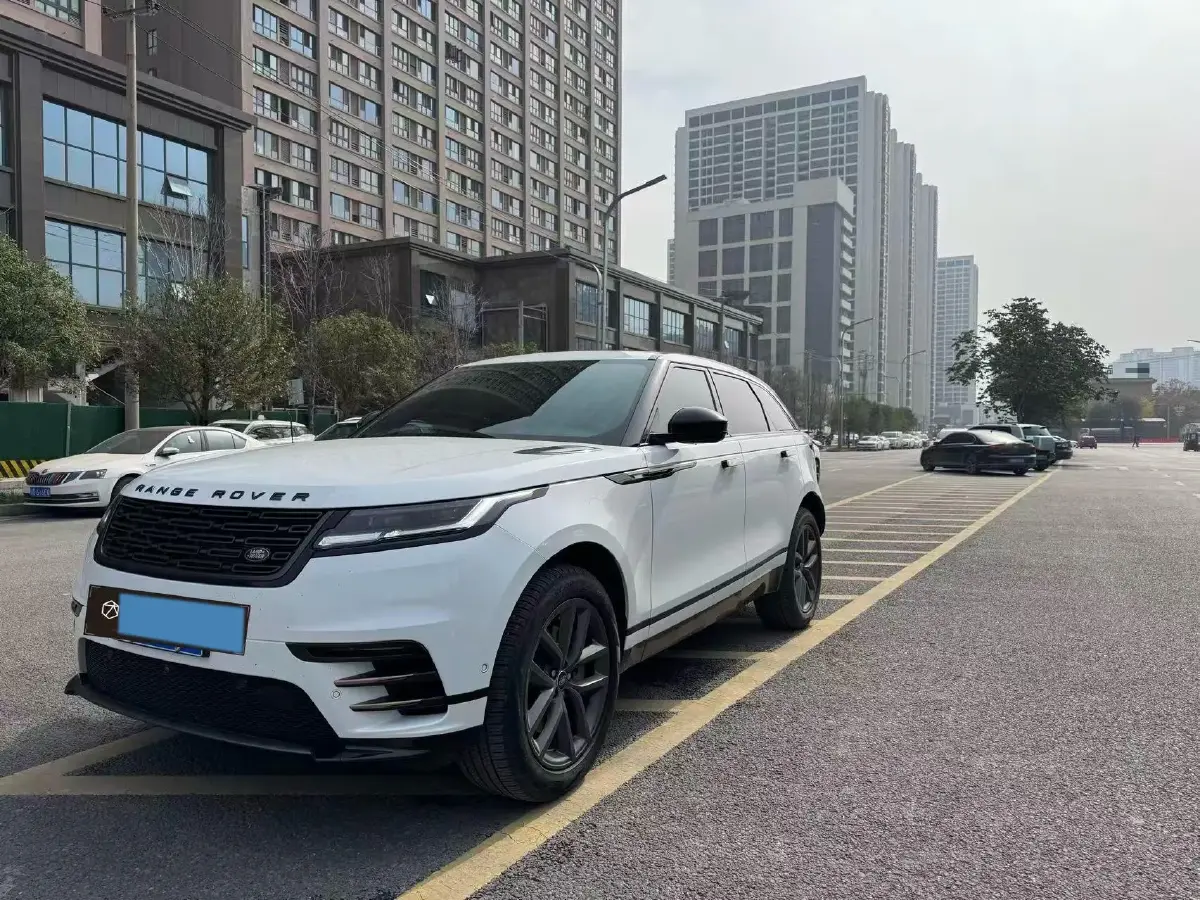 2024 Land Rover Range Rover Velar 2.0T 250HP L4 8AT