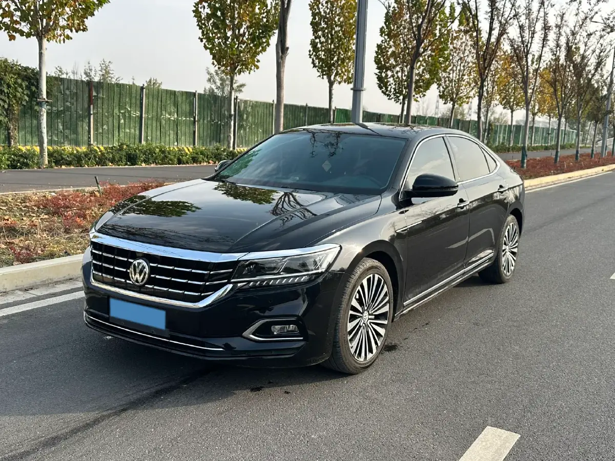 2020 Volkswagen Passat 2.0T 186HP L4 7DCT