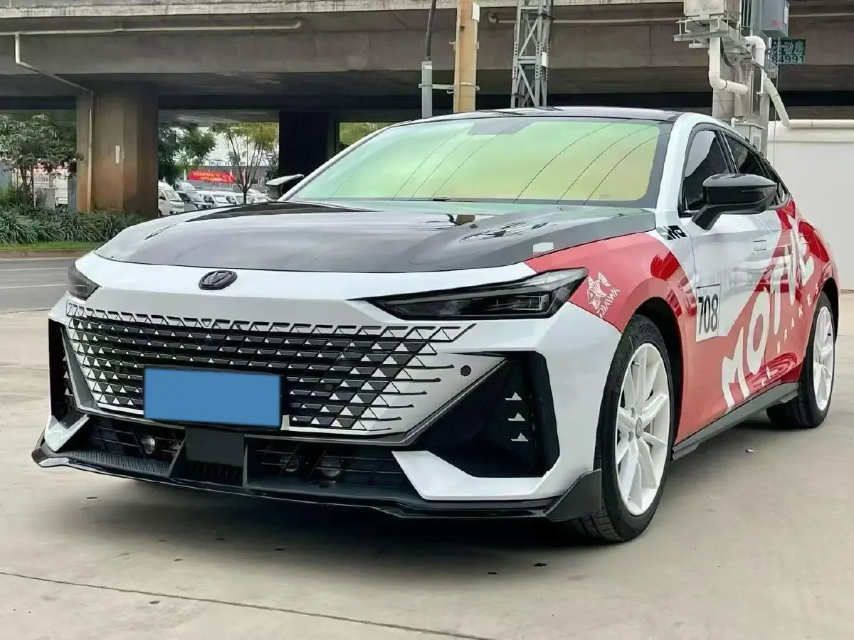 2022 ChangAn UNI-V 1.5T 188HP L4 7DCT