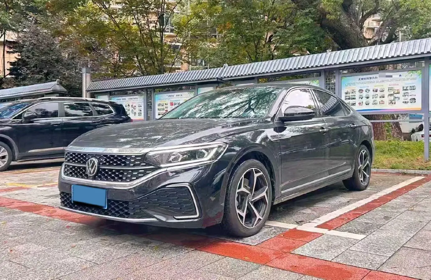 2023 Volkswagen Passat 2.0T 186HP L4 7DCT