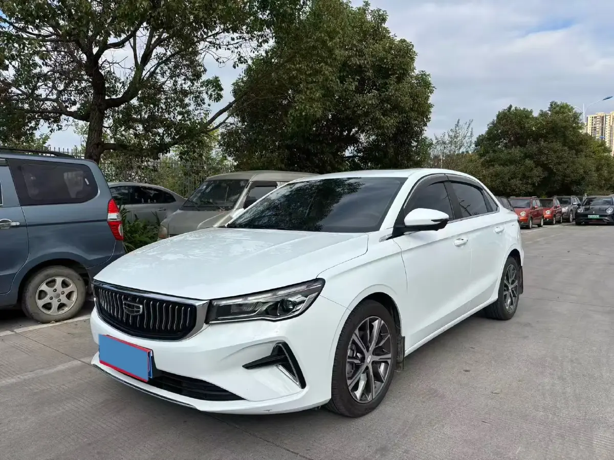 2023 Geely Emgrand 1.5L 127HP L4 CVT