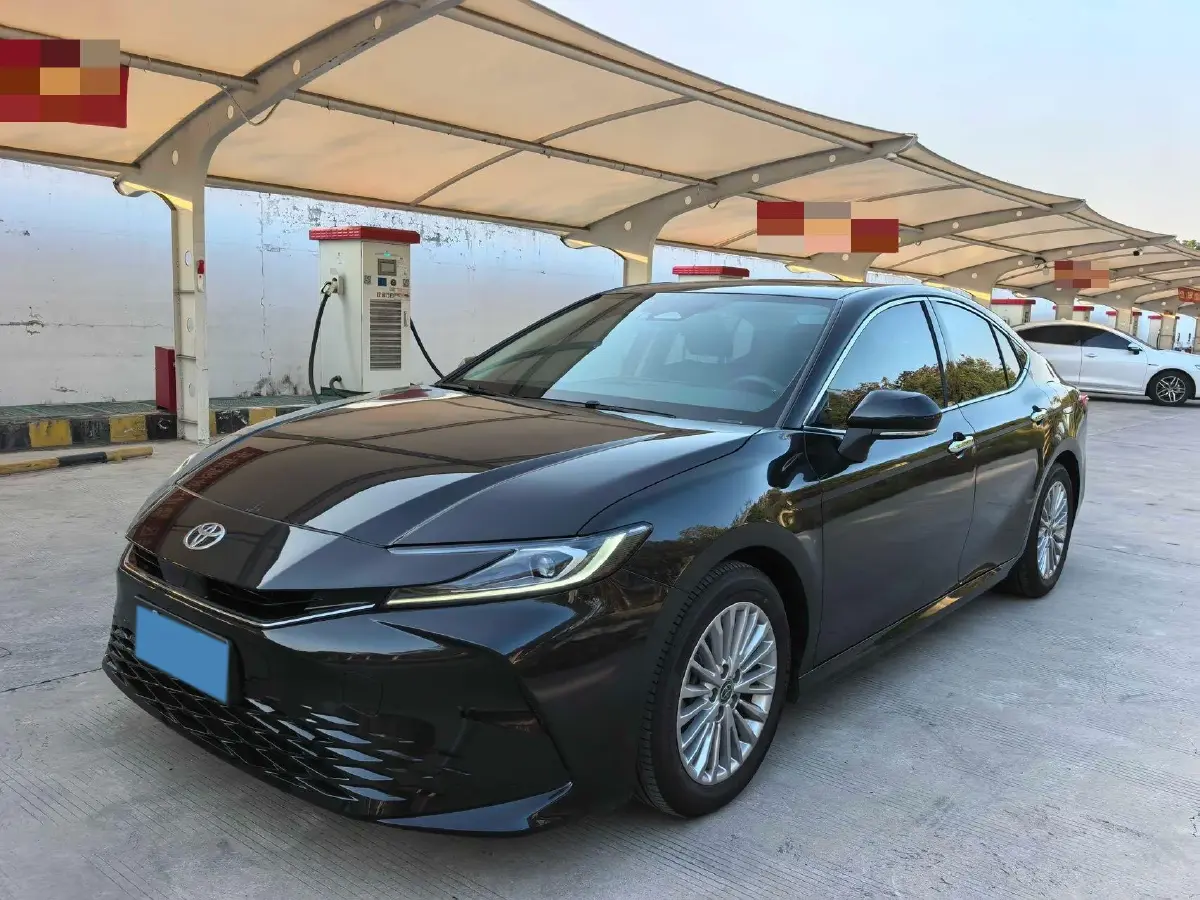 2024 Toyota Camry 2.0L 173HP L4 CVT