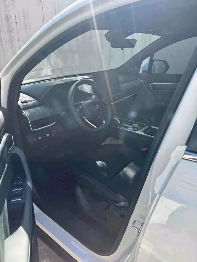 2024 Geely Monjaro 2.0T 218HP L4 7DCT,autocango,china used car exporter,china ev exporter,chinese used car exporter,chinese used ev exporter