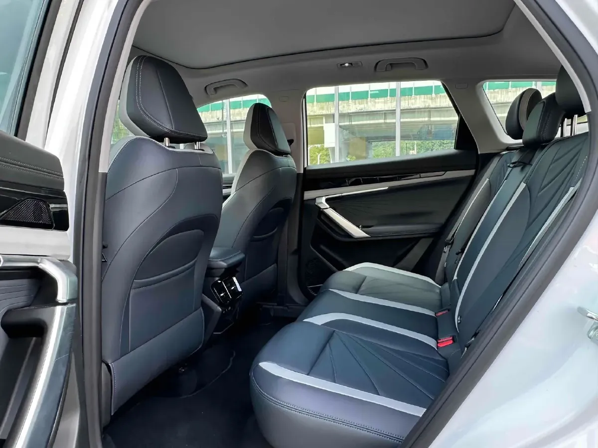 2023 Geely StarRay 1.5T 181HP L4 7DCT,autocango,china used car exporter,china ev exporter,chinese used car exporter,chinese used ev exporter