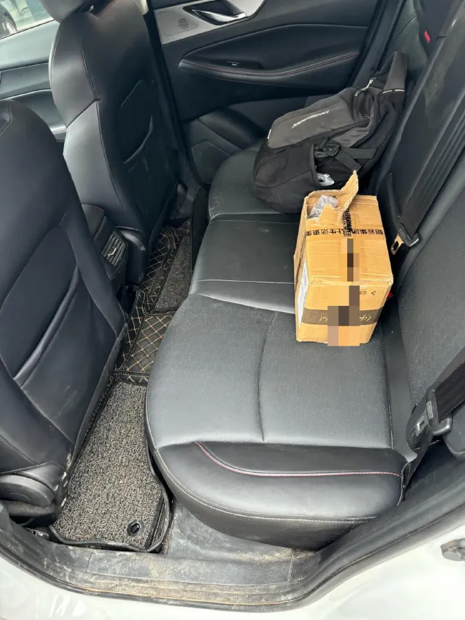 2021 ChangAn CS35 Plus 1.4T 160HP L4 7DCT,autocango,china used car exporter,china ev exporter,chinese used car exporter,chinese used ev exporter