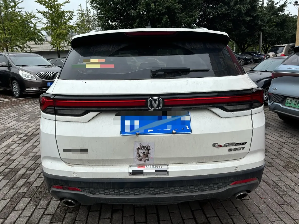 2021 ChangAn CS35 Plus 1.4T 160HP L4 7DCT,autocango,china used car exporter,china ev exporter,chinese used car exporter,chinese used ev exporter