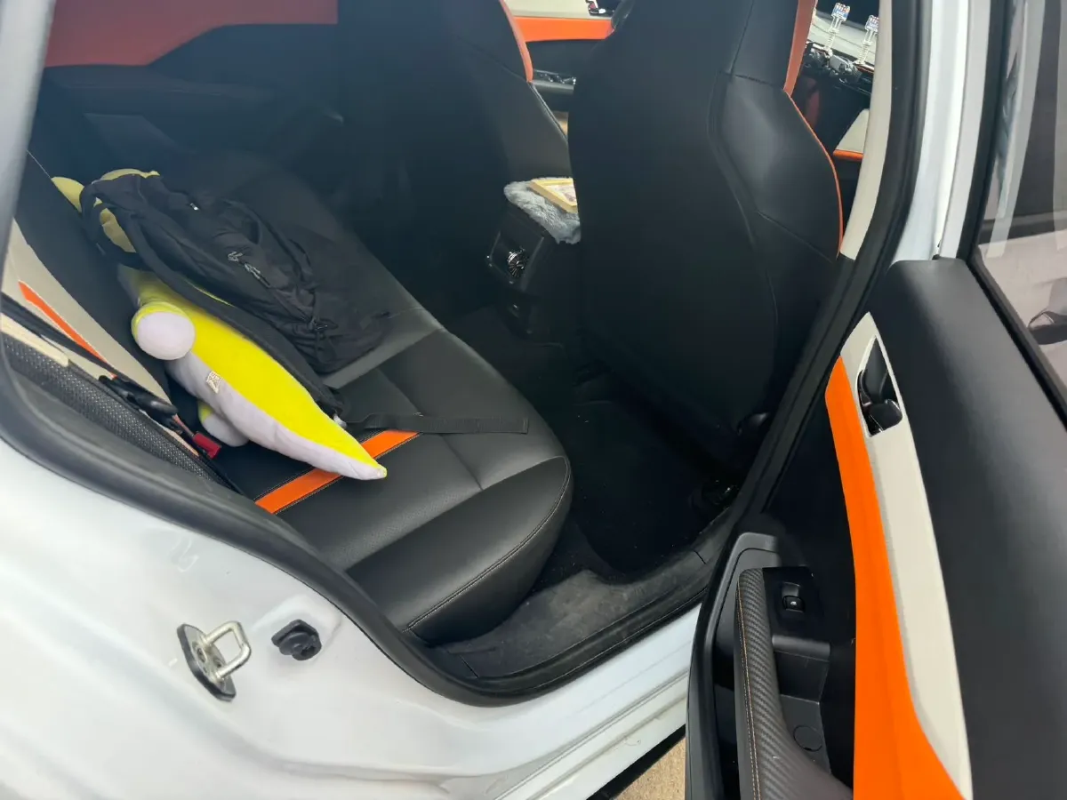 2023 DongFeng Aeolus YiXuan 1.5L 125HP L4 6DCT,autocango,china used car exporter,china ev exporter,chinese used car exporter,chinese used ev exporter