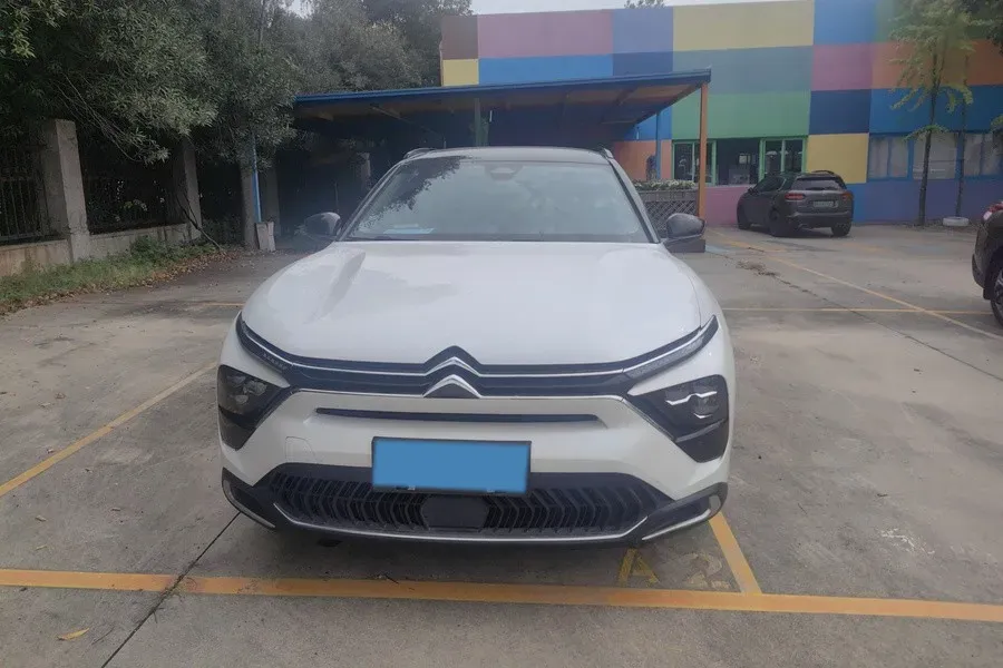 2021 Citroen C5 X 1.6T 175HP L4 8AT,autocango,china used car exporter,china ev exporter,chinese used car exporter,chinese used ev exporter
