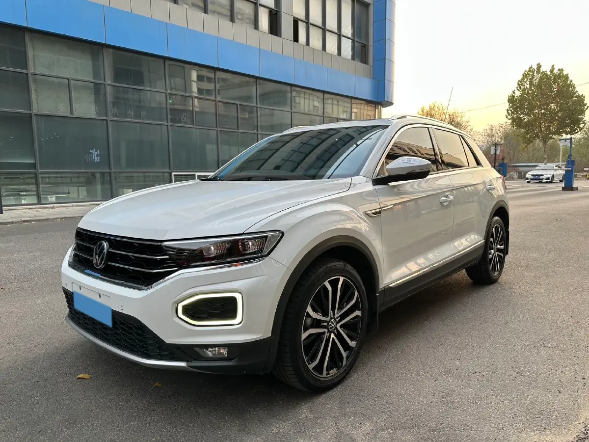 2022 Volkswagen T-Roc 1.4T 150HP L4 7DCT