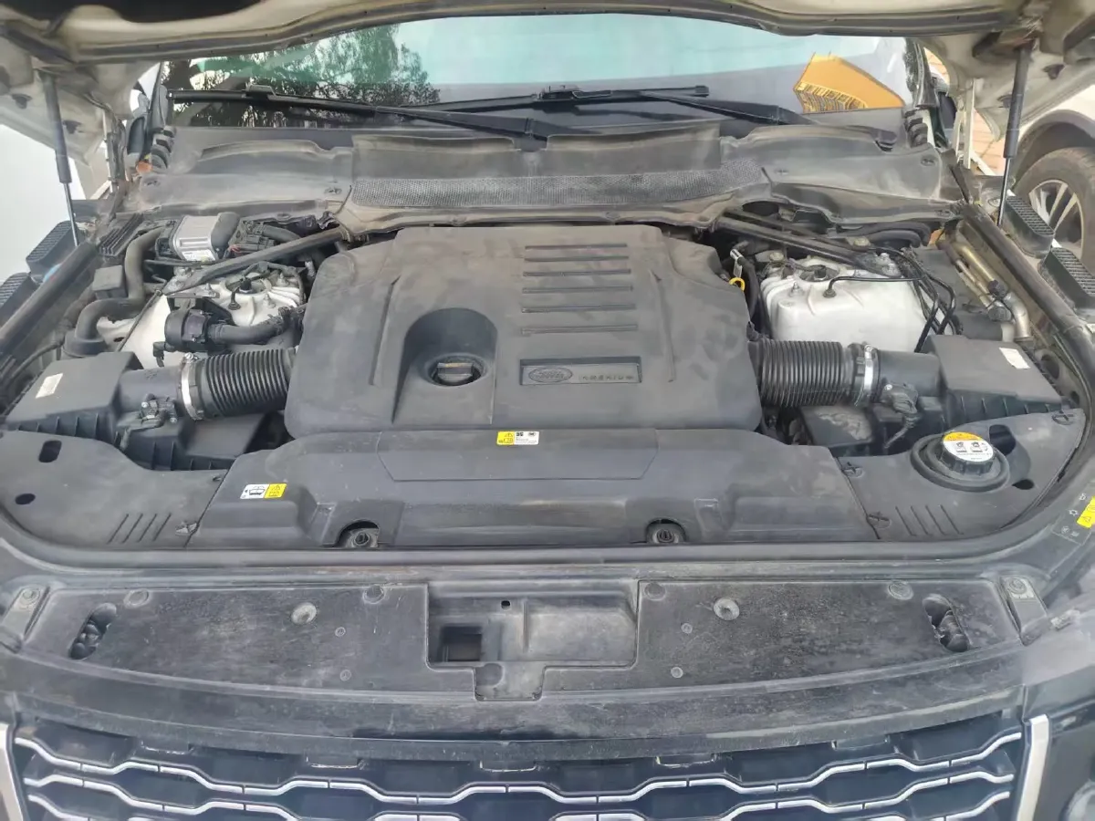 2020 Land Rover Range Rover 3.0T 400HP L6 8AT,autocango,china used car exporter,china ev exporter,chinese used car exporter,chinese used ev exporter