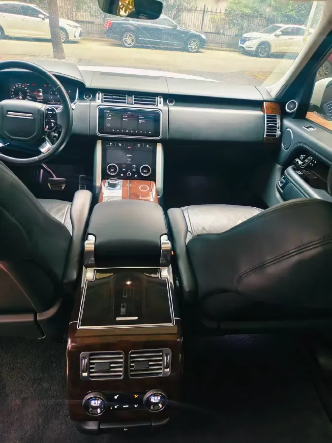 2020 Land Rover Range Rover 3.0T 400HP L6 8AT,autocango,china used car exporter,china ev exporter,chinese used car exporter,chinese used ev exporter