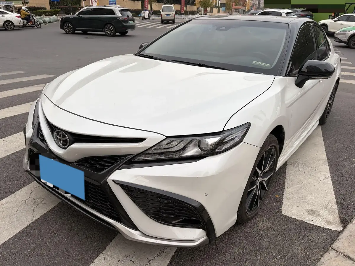 2021 Toyota Camry 2.5L 209HP L4 8AT