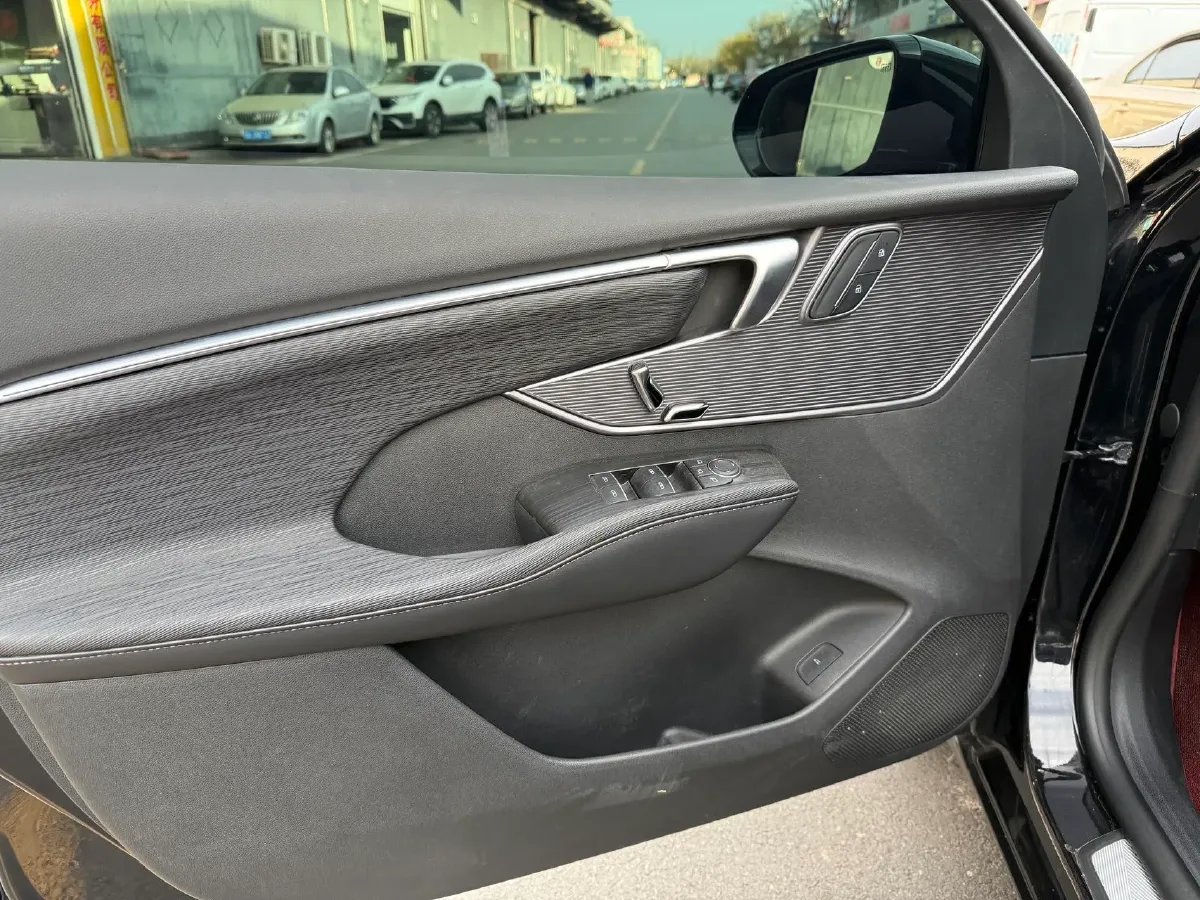 2023 Buick Larcosse 2.0T 237HP L4 9AT,autocango,china used car exporter,china ev exporter,chinese used car exporter,chinese used ev exporter