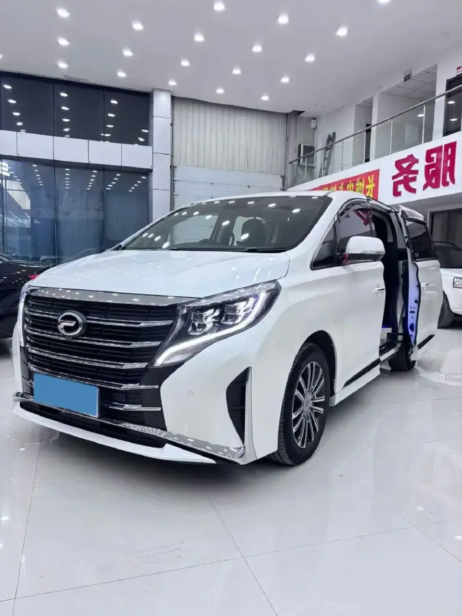 2021 GAC Trumpchi M8 2.0T 252HP L4 8AT