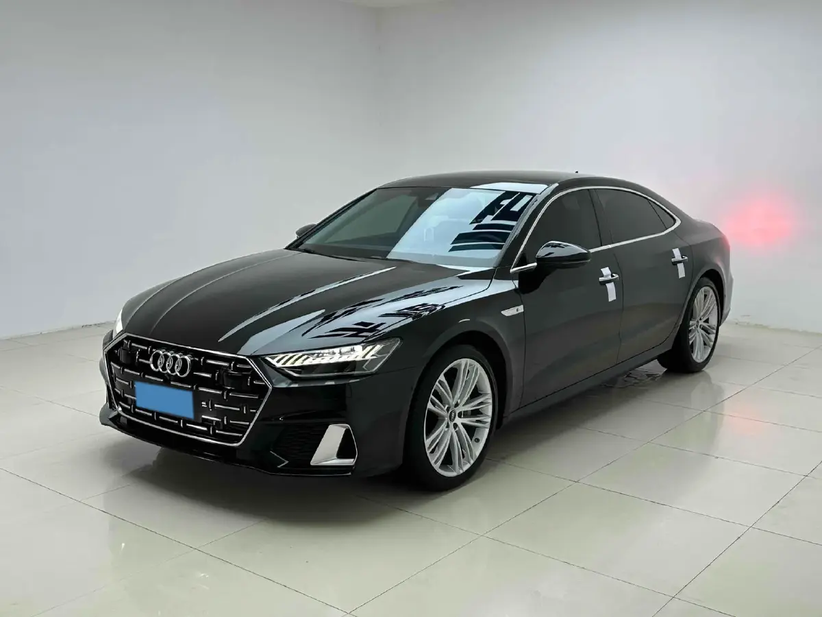 2024 Audi A7L 2.0T 245HP L4 7DCT