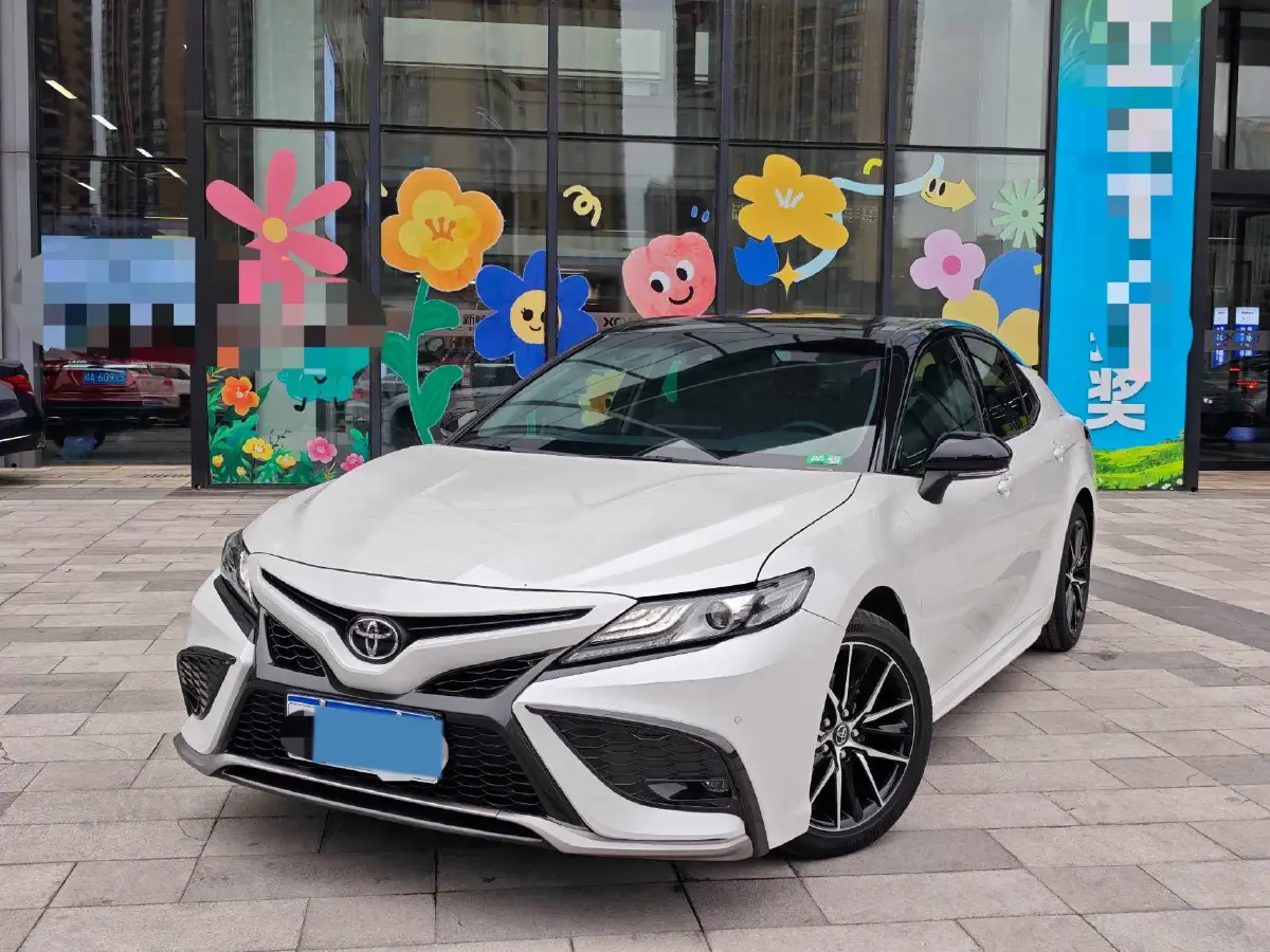 2021 Toyota Camry 2.5L 209HP L4 8AT