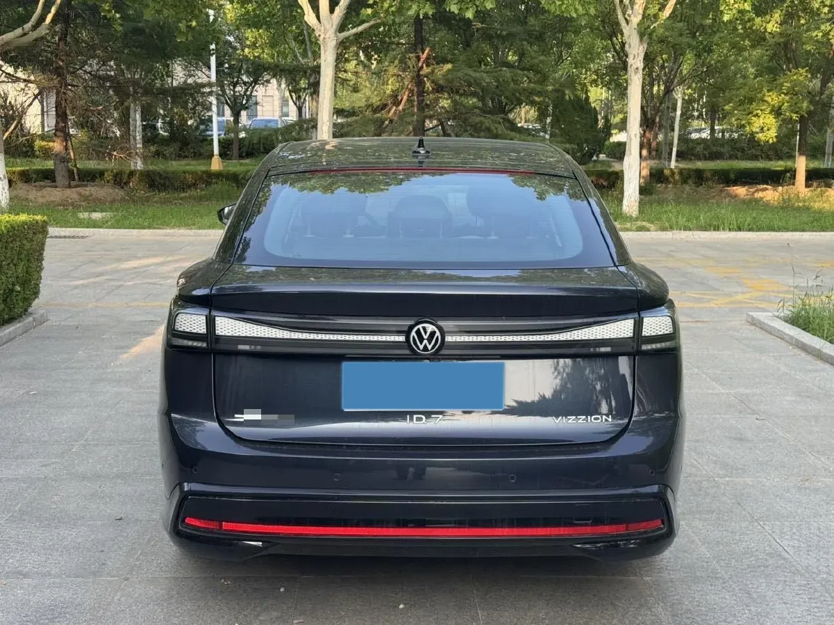 2024 Volkswagen ID.7 Vizzion BEV 84.8KWH,autocango,china used car exporter,china ev exporter,chinese used car exporter,chinese used ev exporter