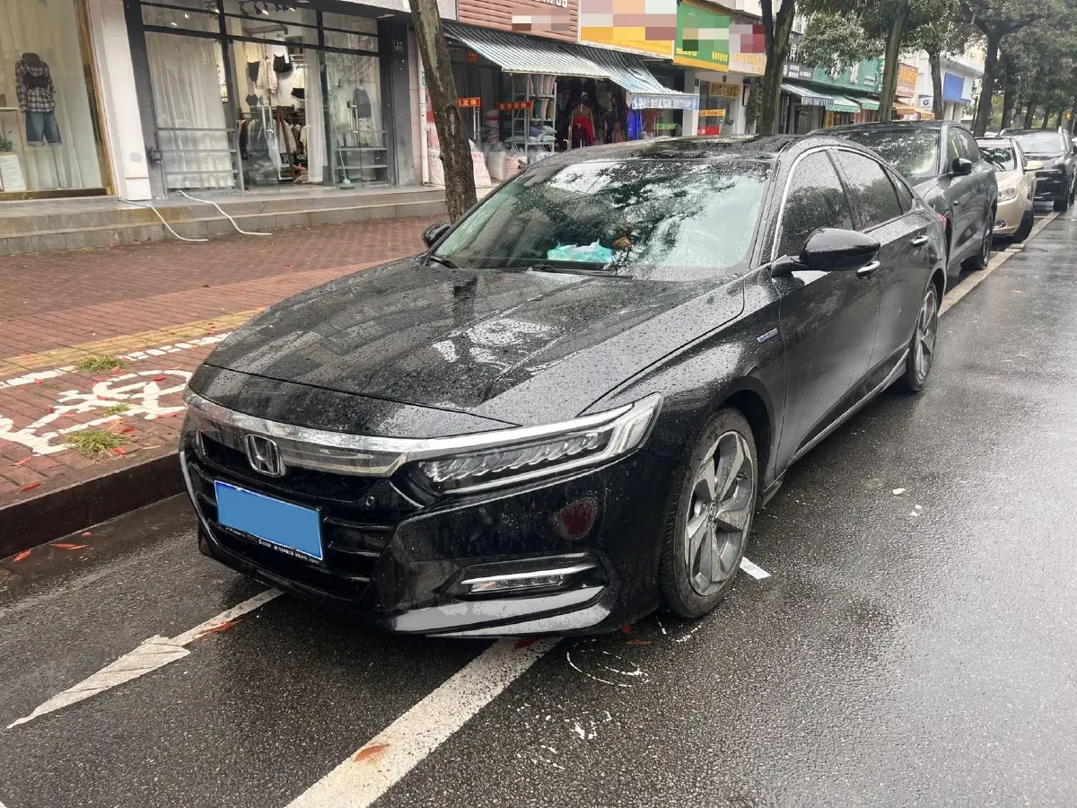2021 Honda Accord 2.0L 146HP L4 E-CVT Hybrid