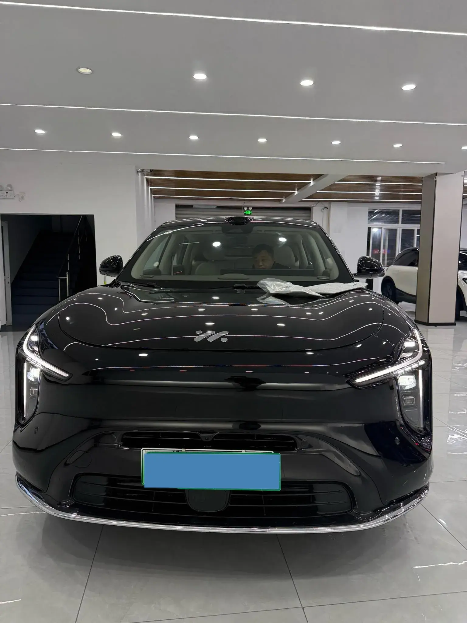 2023 IM LS6 thumbnail 2