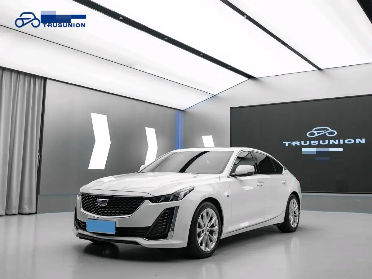 2022 Cadillac CT5 2.0T 237HP L4 10AT