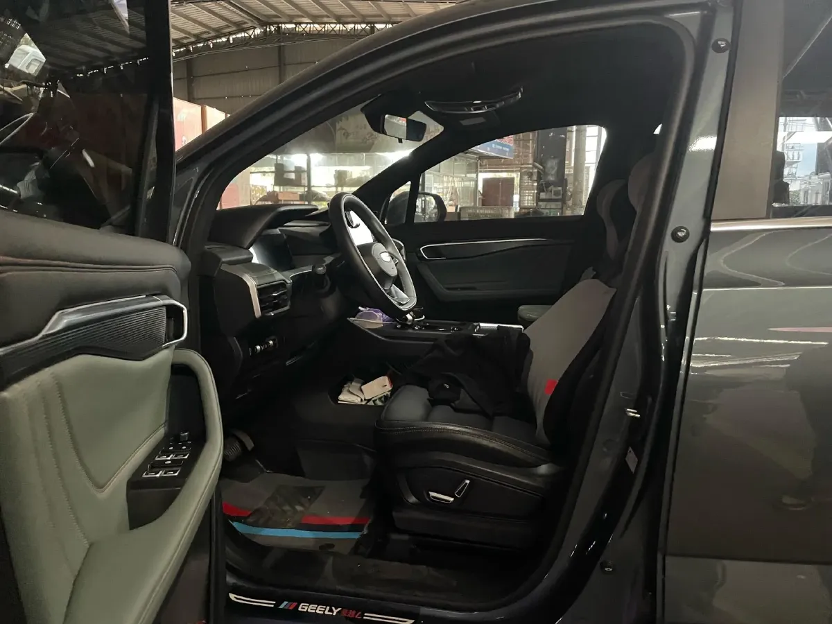 2023 Geely StarRay 2.0T 218HP L4 7DCT,autocango,china used car exporter,china ev exporter,chinese used car exporter,chinese used ev exporter