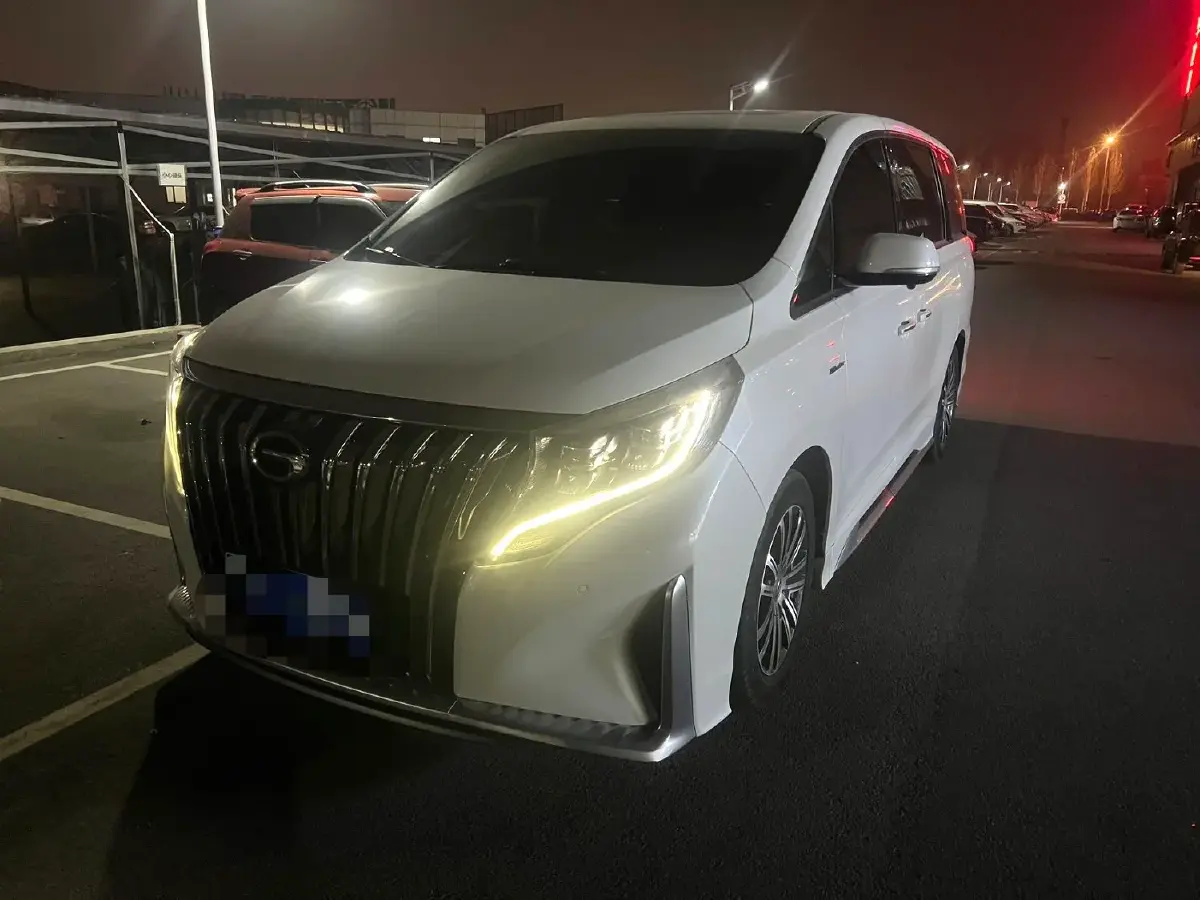 2021 GAC Trumpchi M8 2.0T 252HP L4 8AT