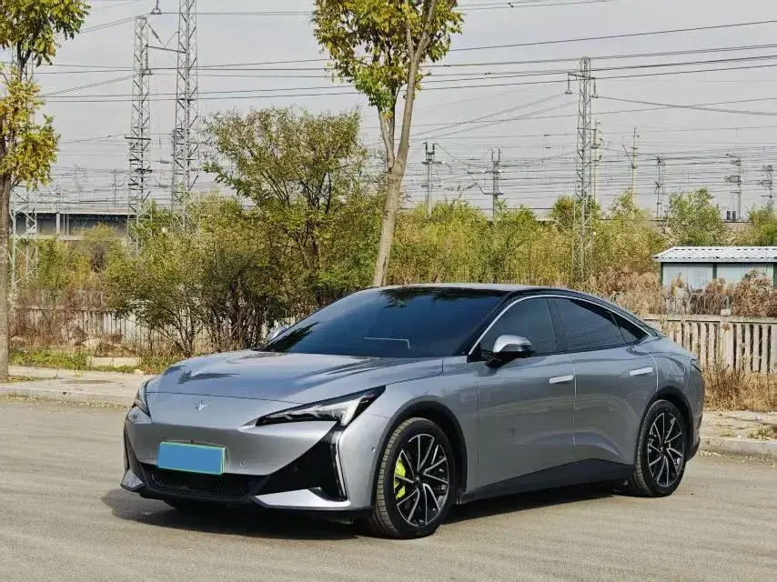 2024 ARCFOX αS5 BEV 79.2KWH