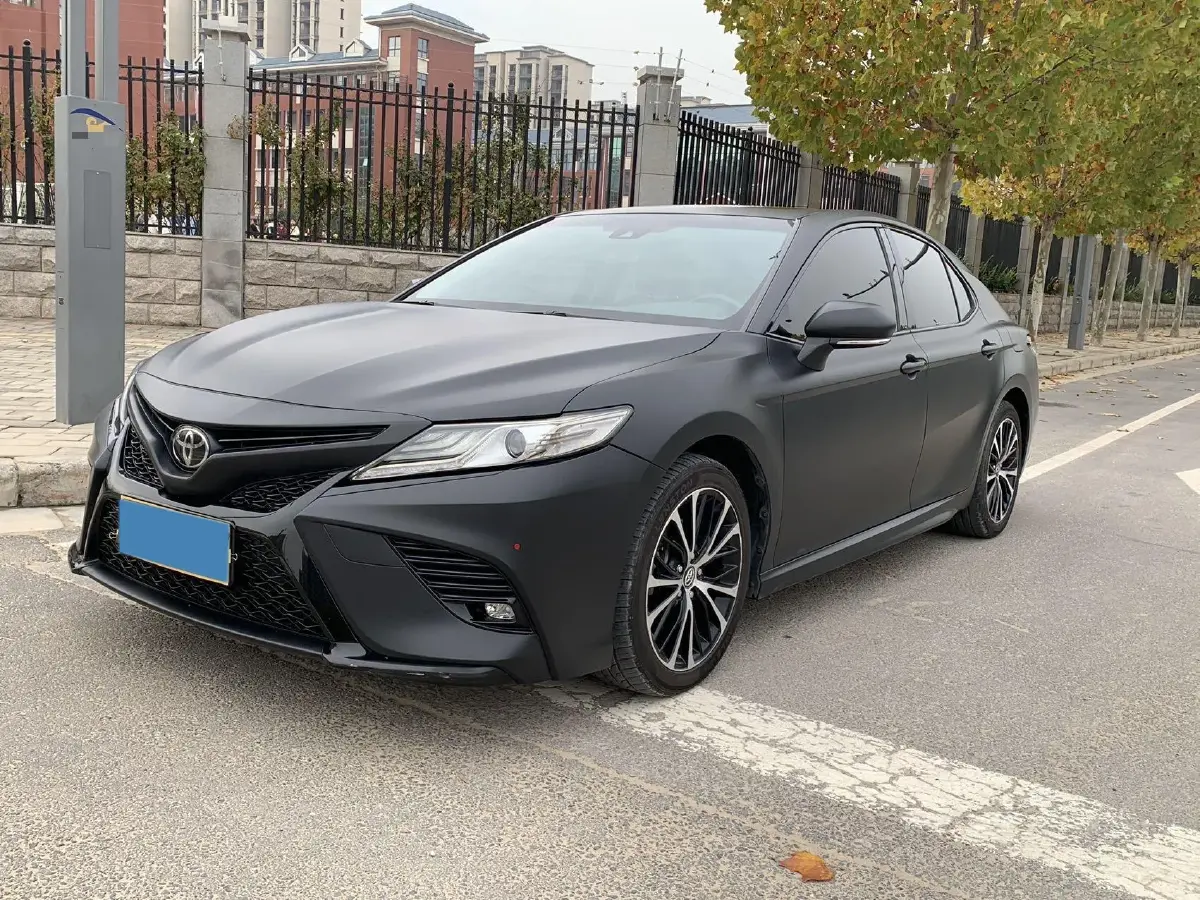 2018 Toyota Camry 2.5L 209HP L4 8AT