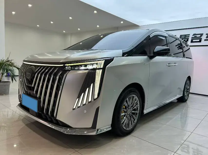 2024 GAC Trumpchi M8 2.0T 252HP L4 8AT