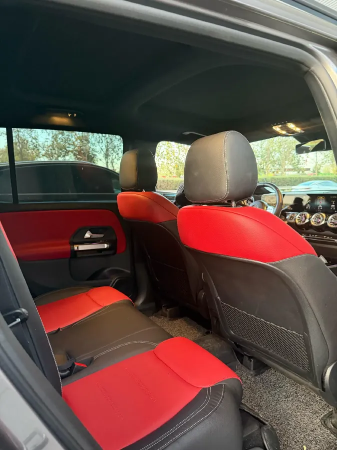 2023 Mercedes-Benz GLB AMG 2.0T 306HP L4 8DCT,autocango,china used car exporter,china ev exporter,chinese used car exporter,chinese used ev exporter