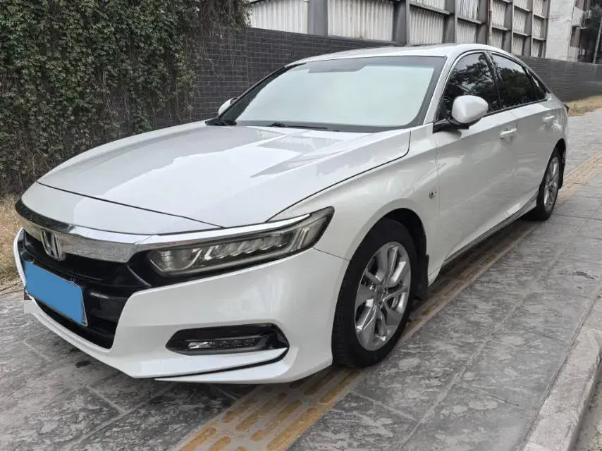 2018 Honda Accord 1.5T 177HP L4 CVT