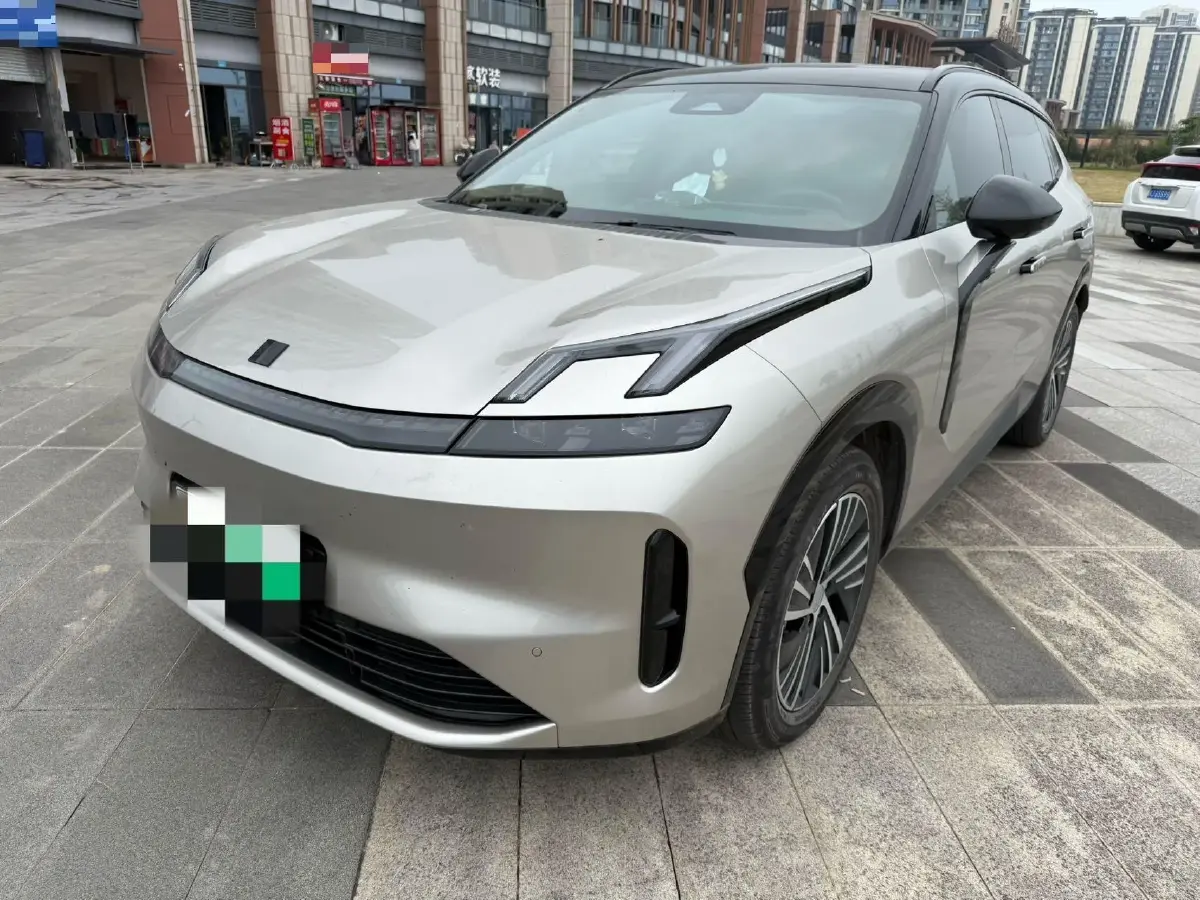 2025 LYNK&CO 08 EM-P 1.5T 163HP L4 3DHT PHEV 21.2KWH