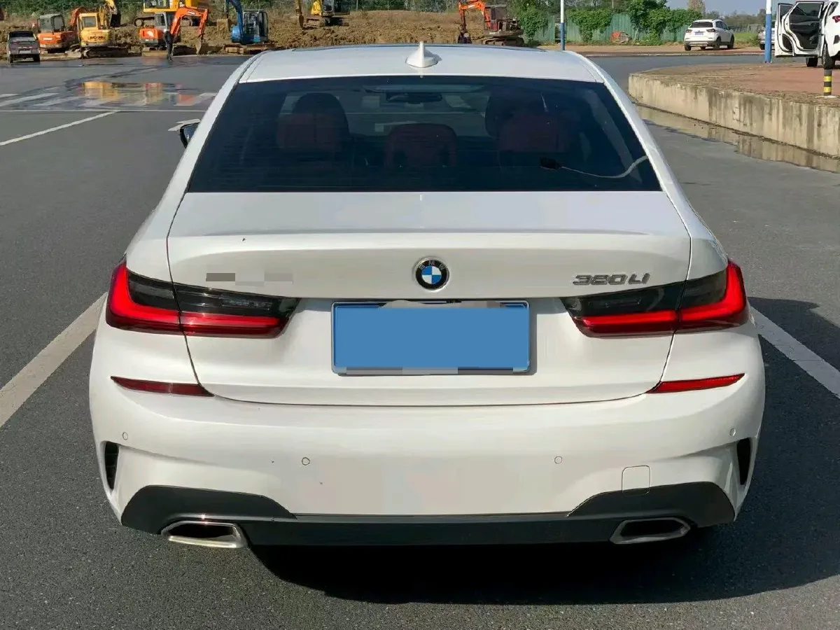 2022 BMW 3 Series 2.0T 156HP L4 8AT,autocango,china used car exporter,china ev exporter,chinese used car exporter,chinese used ev exporter