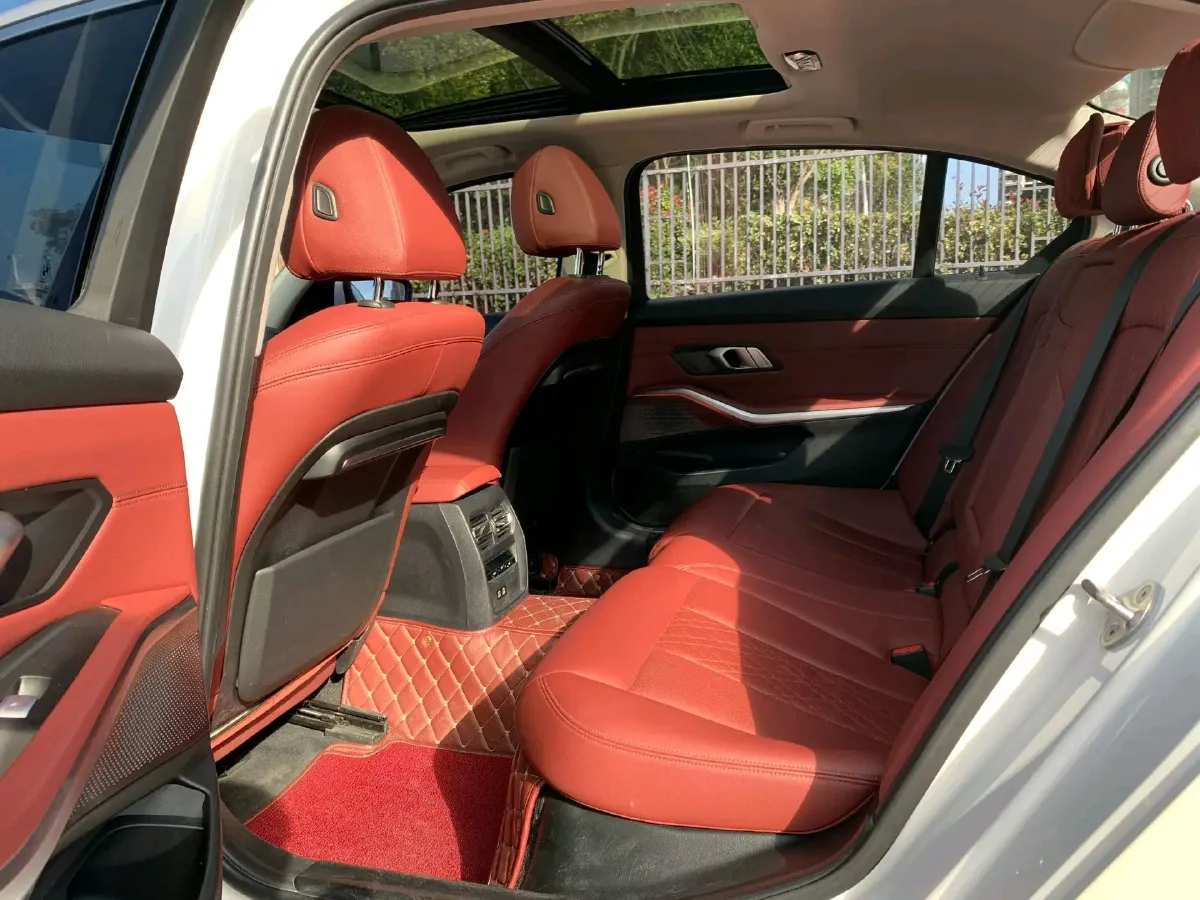 2022 BMW 3 Series 2.0T 156HP L4 8AT,autocango,china used car exporter,china ev exporter,chinese used car exporter,chinese used ev exporter