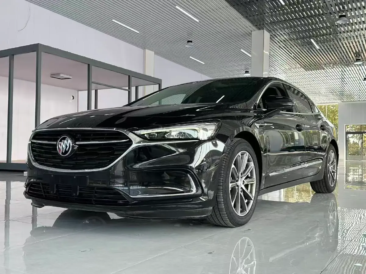 2020 Buick Larcosse 2.0T 237HP L4 9AT